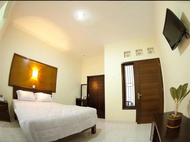 Teges Inn Kuta Kuta  Exterior photo