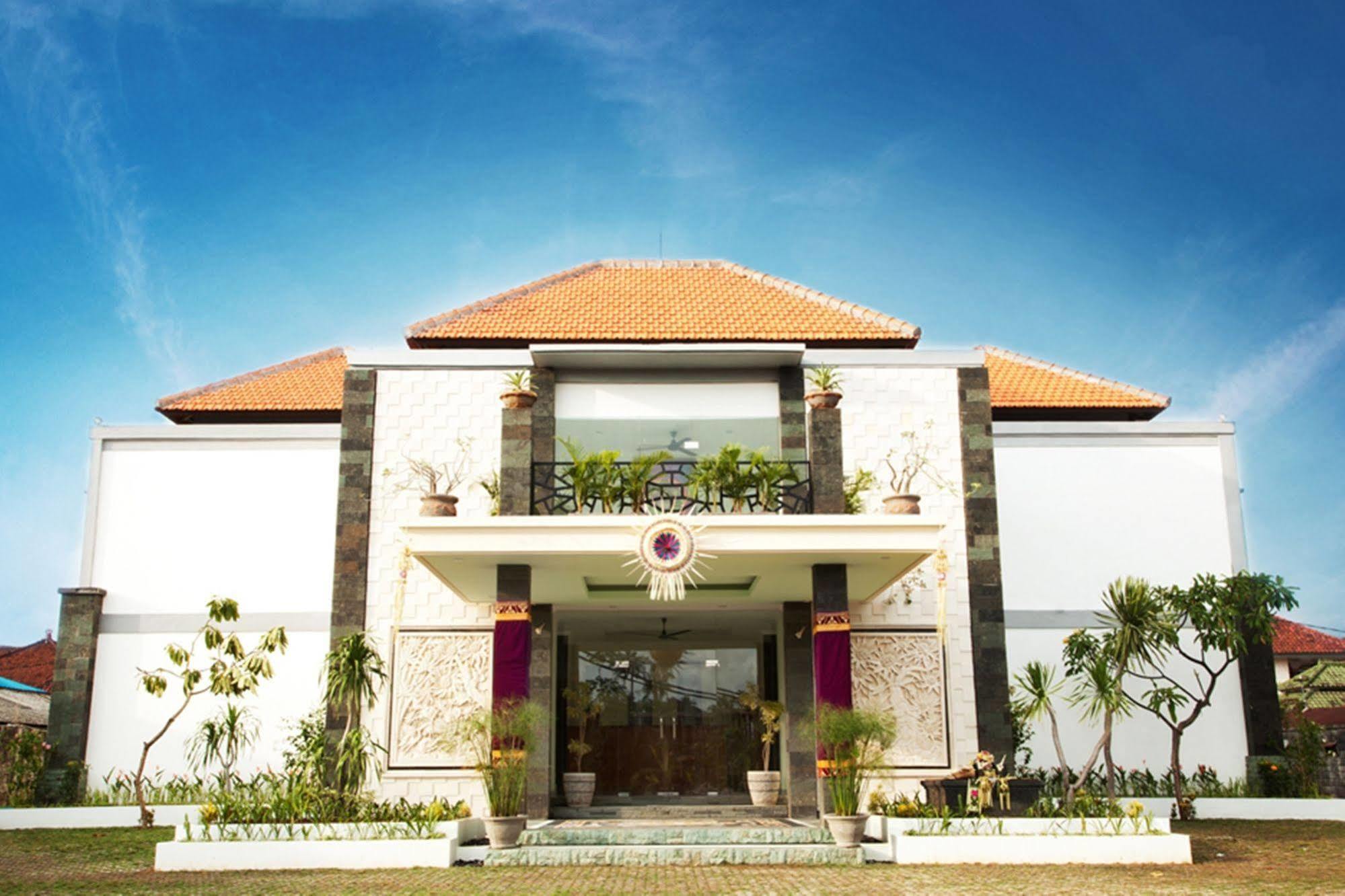 Teges Inn Kuta Kuta  Exterior photo